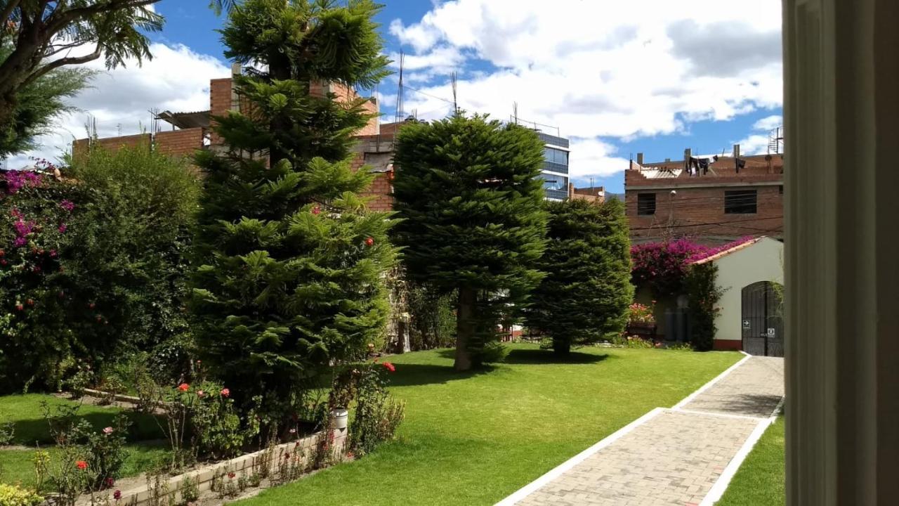 Hotel Colomba Уарас Экстерьер фото