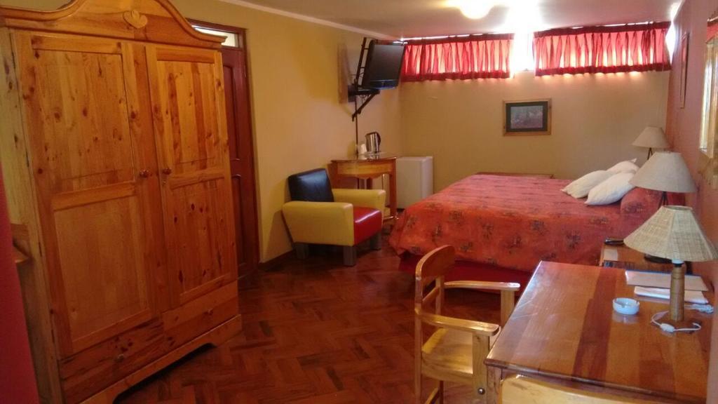 Hotel Colomba Уарас Экстерьер фото