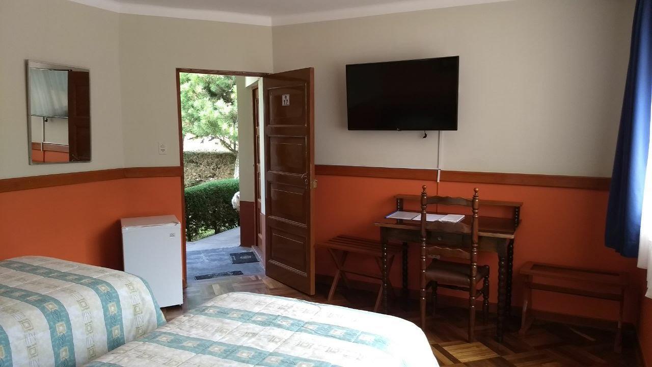 Hotel Colomba Уарас Экстерьер фото