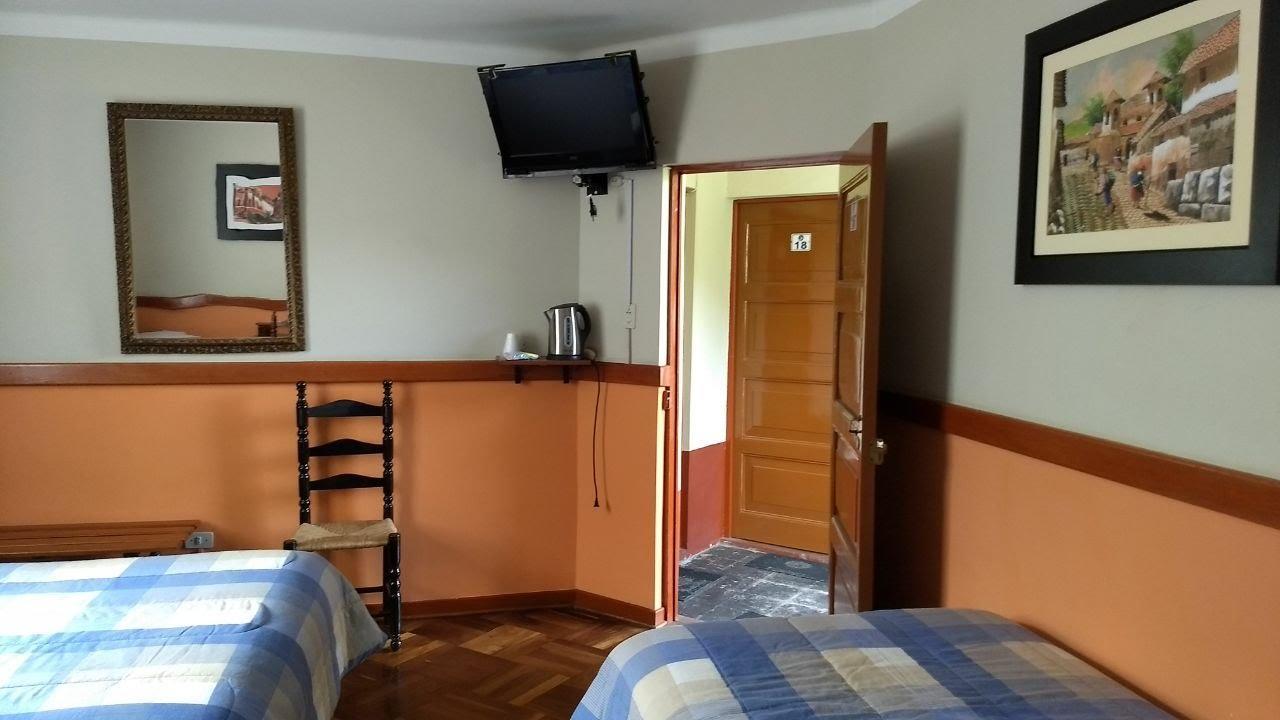 Hotel Colomba Уарас Экстерьер фото