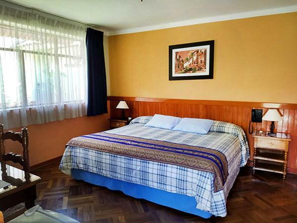 Hotel Colomba Уарас Экстерьер фото